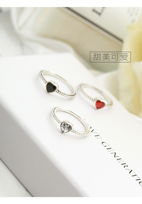 925 Silver Black Heart Ring - Resizable